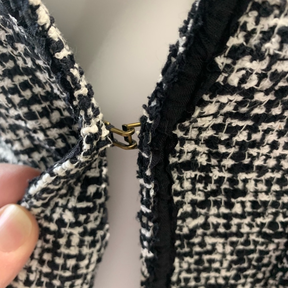 Express Blazer - Picture 3 of 4
